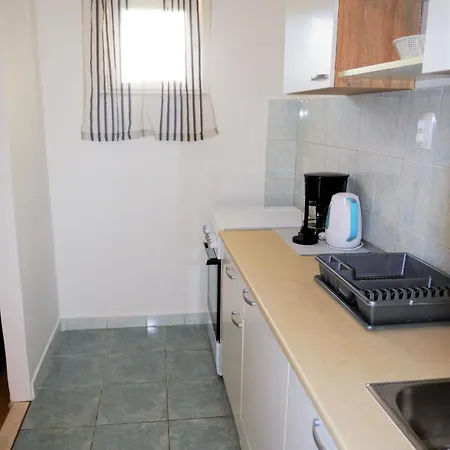 Διαμέρισμα Erdgeschosswohnung, Erste Reihe Vom *
